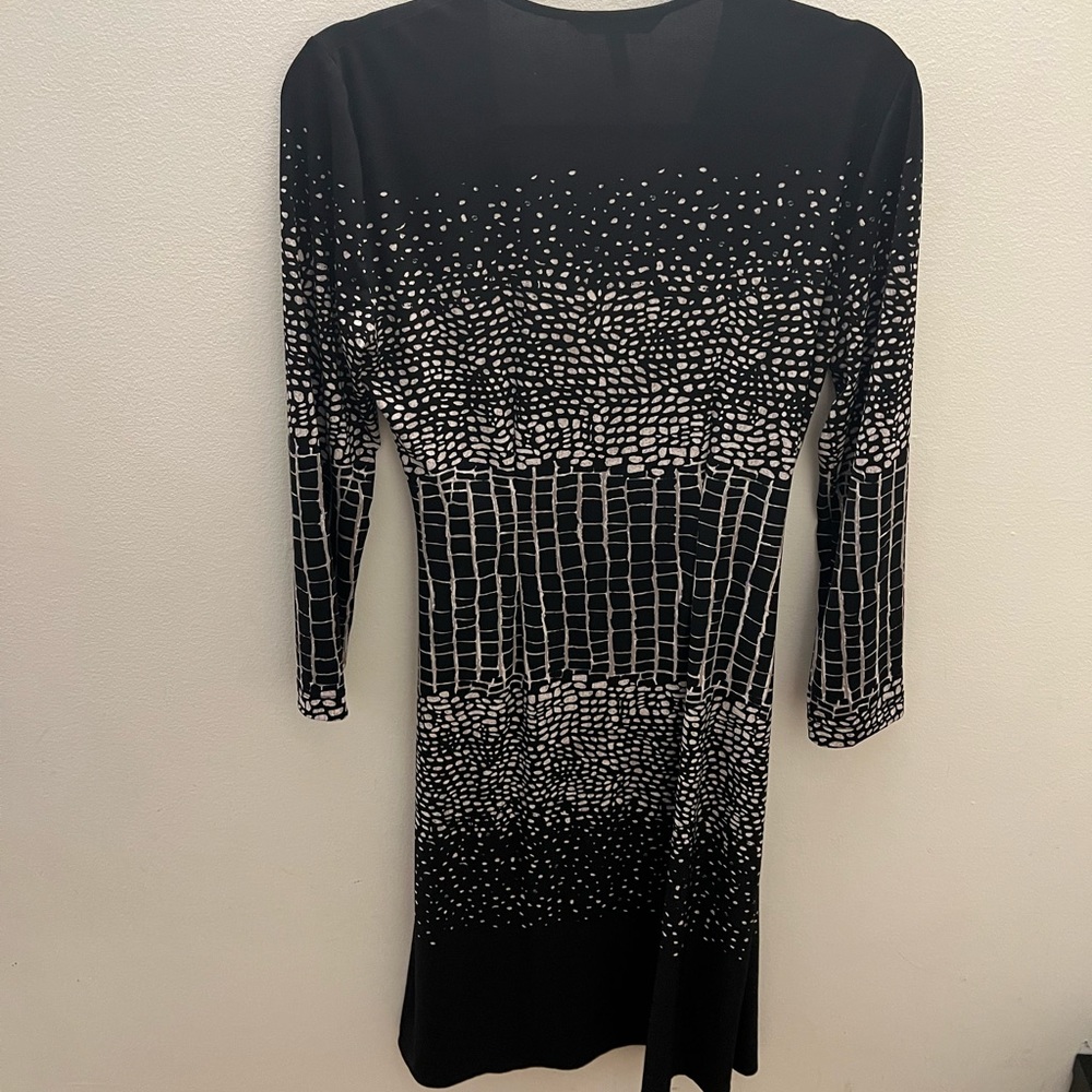 Bcbgmaxazria Adele Printed Wrap Dress Euc - image 3